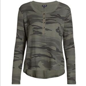 Splendid Waffle Knit Henley in Camo, Size XS